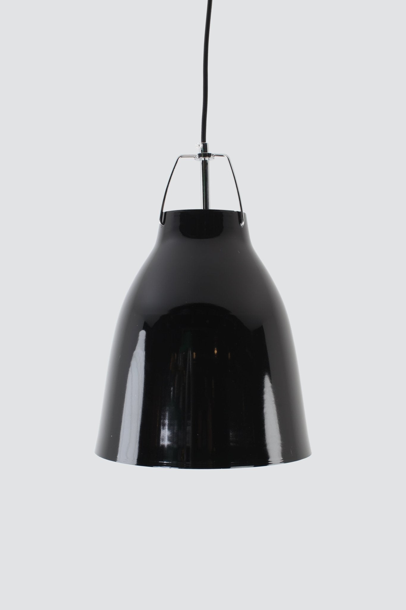 Modern ConceptPiper Single Pendant Medium