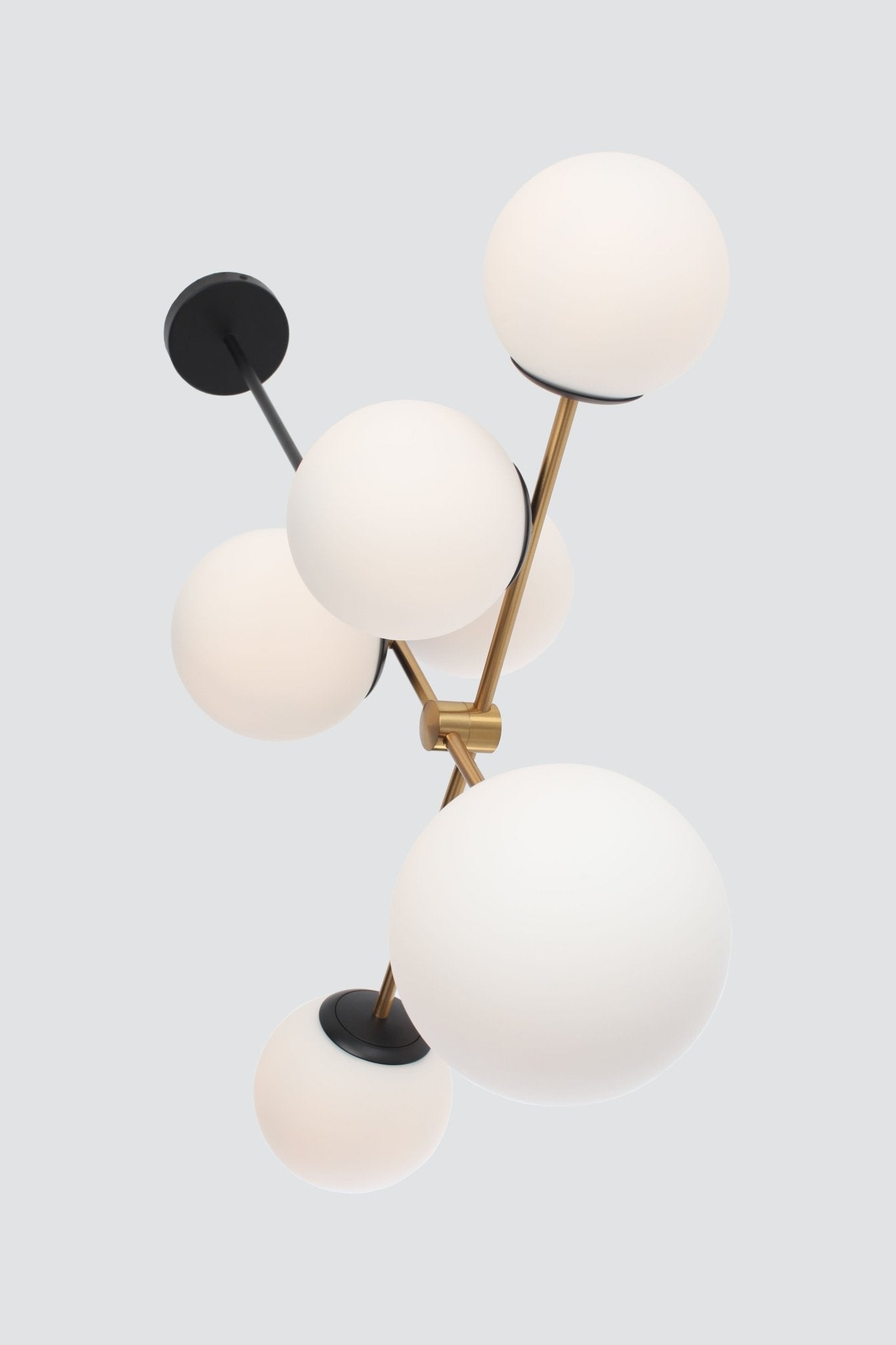 Modern ConceptSeven Bulb Mid - Century Pendant