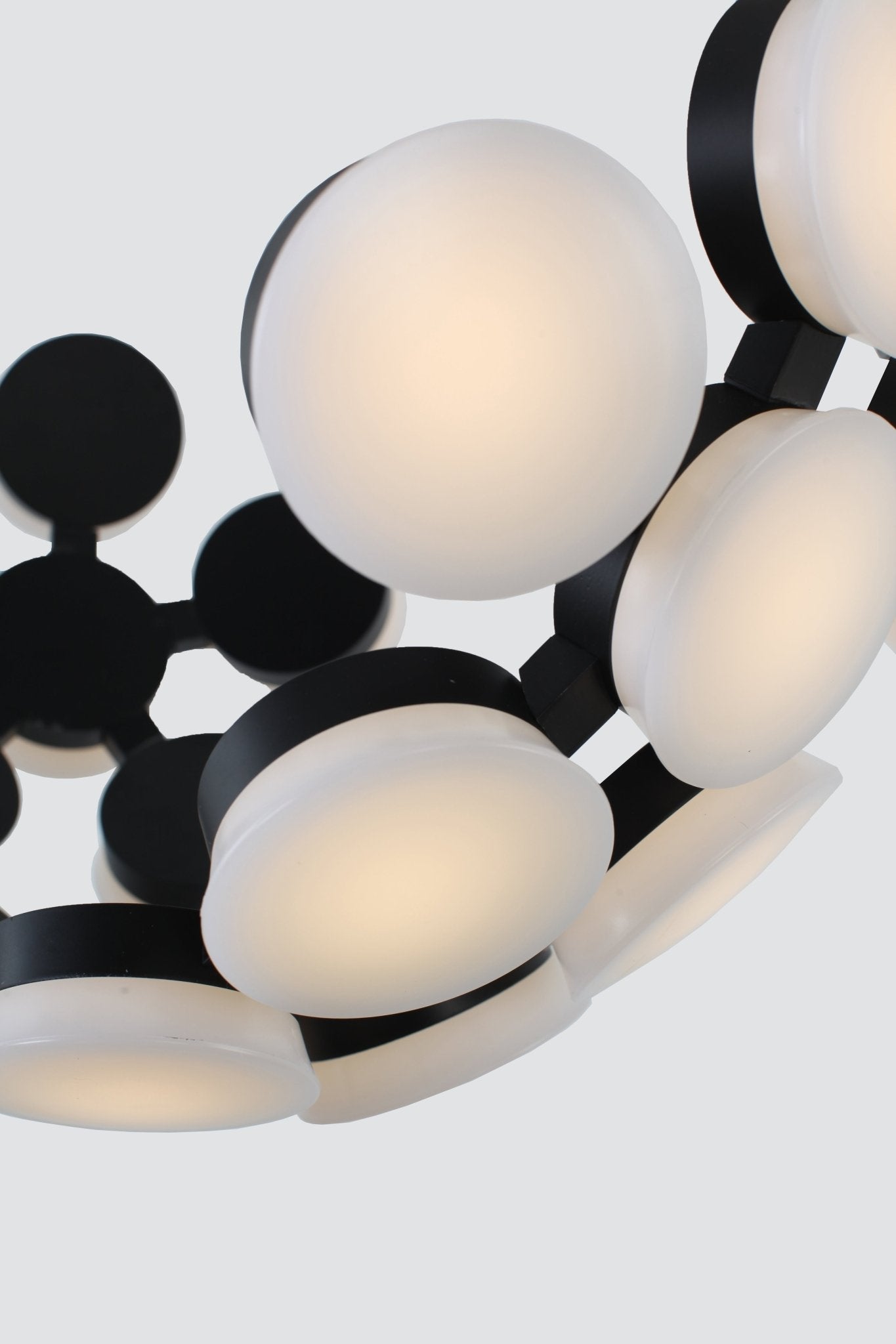 Modern ConceptZoe LED Pendant