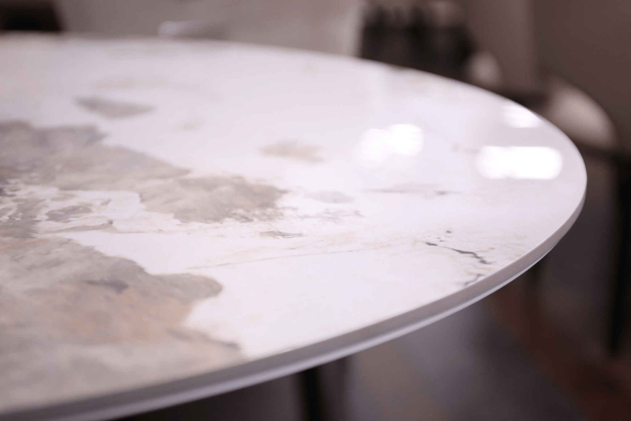 SeryatoT617 Dining Table