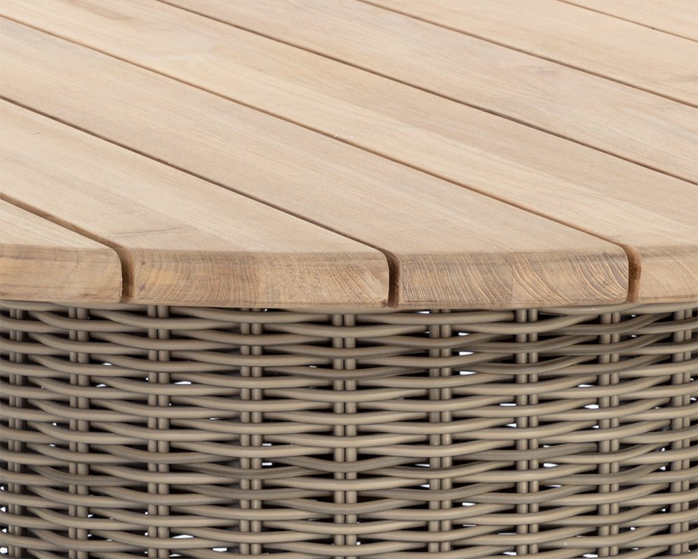 SunpanRiviera Dining Table - 60" - Round