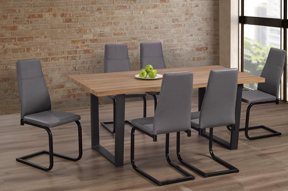 TitusT3350/210 Dining Set