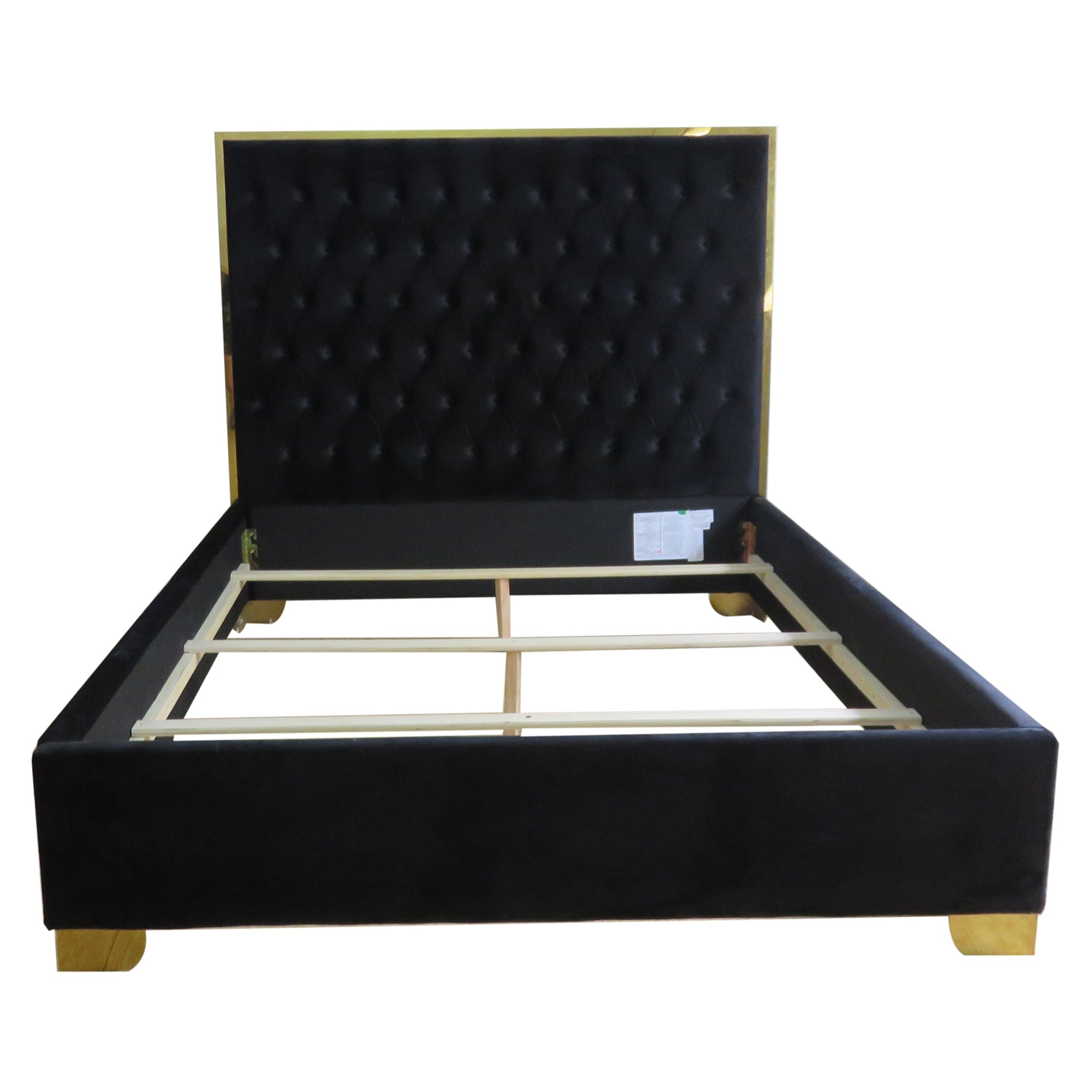WorldwideLUCILLE - 60'' BED - BLACK/GOLD