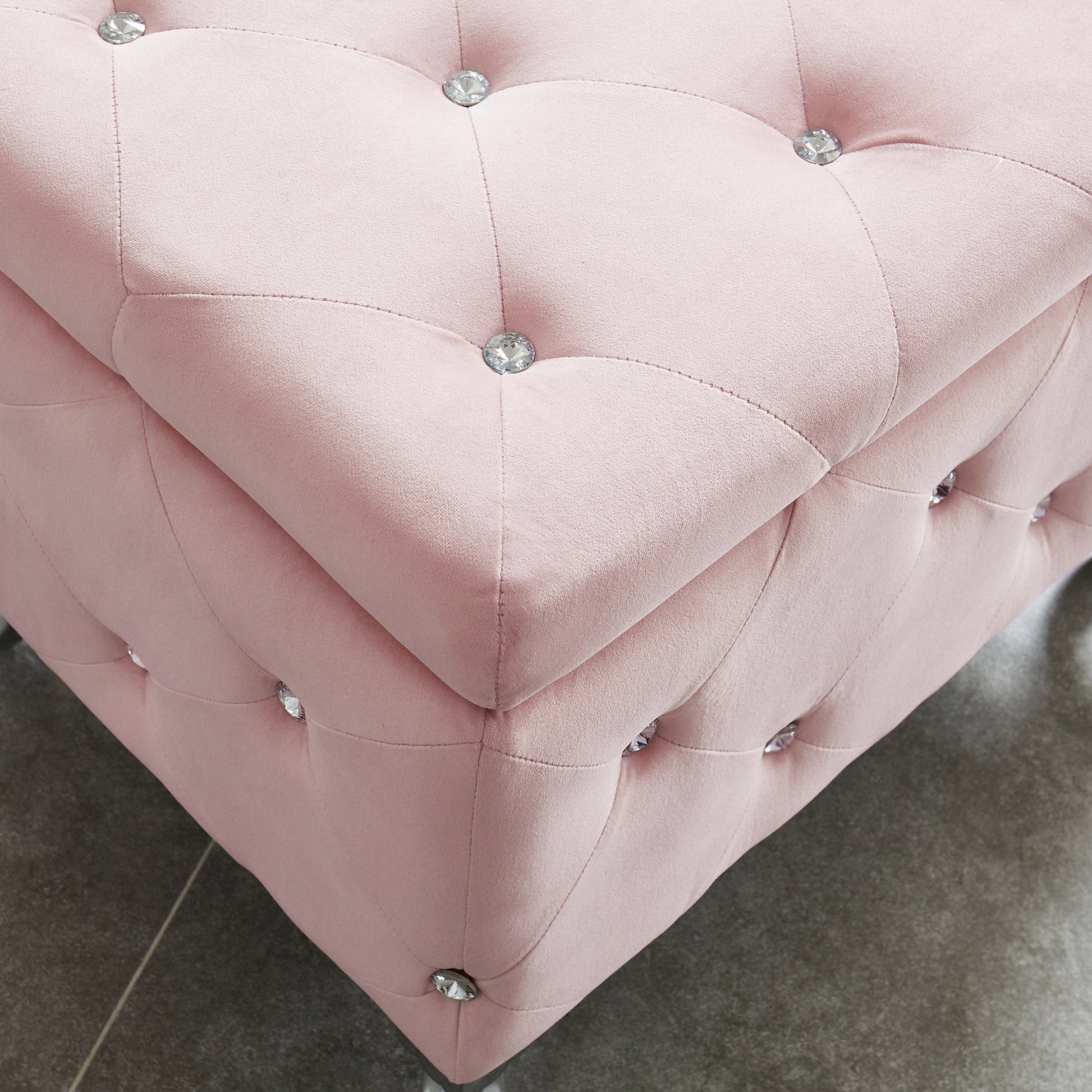 WorldwideMONIQUE - SM STORAGE OTTOMAN - BLUSH VELVET