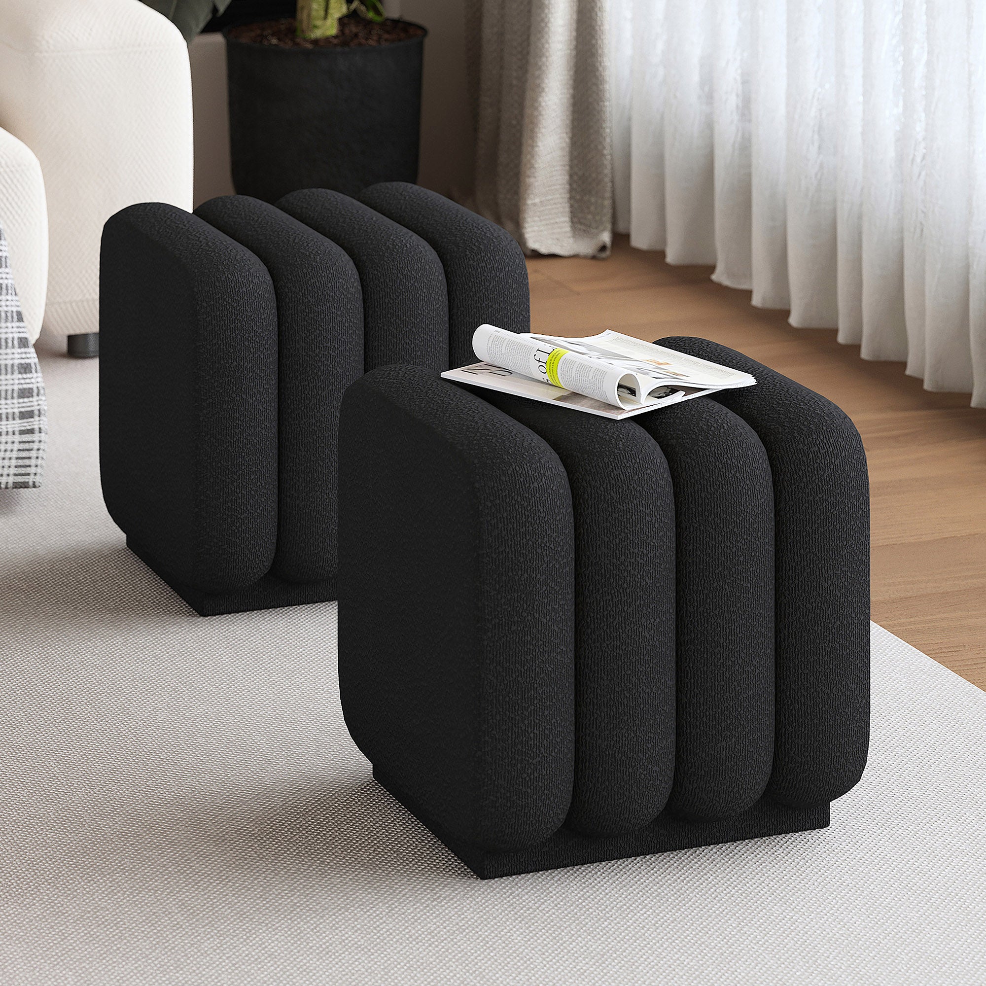 WorldwideRIGEL - SMALL OTTOMAN - BLACK